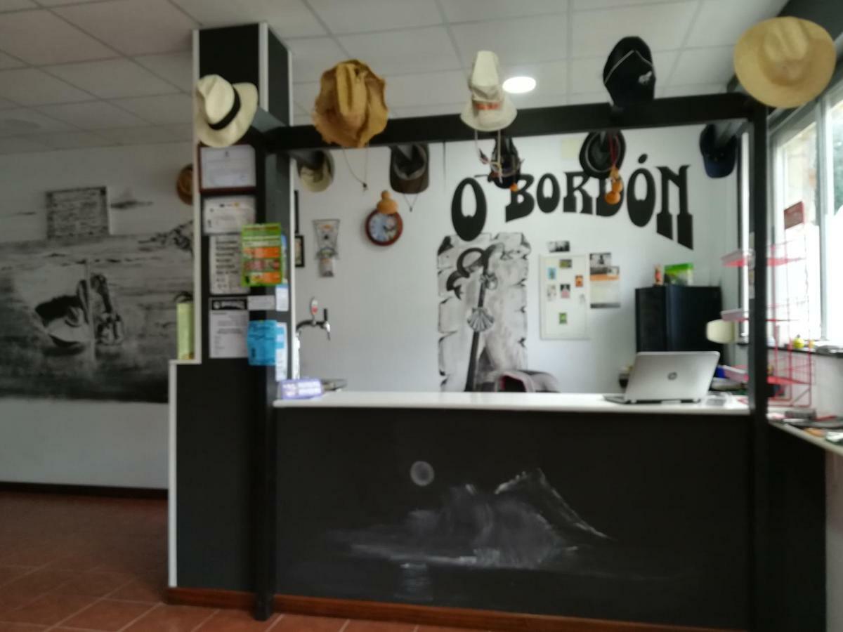 Albergue O Bordon Сеэ Экстерьер фото